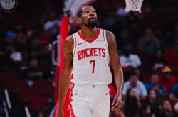 包含杜兰特回归赛场，大胜首场状态亮眼，拜仁观众沸腾！的词条