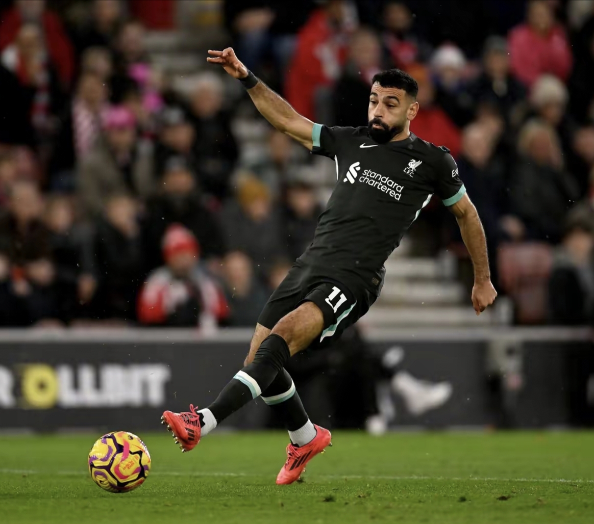 包含萨拉赫在拜仁比赛中势不可挡,关键助攻引发热议!的词条 包含萨拉赫在拜仁比赛中势不可挡,关键助攻引发热议!的词条