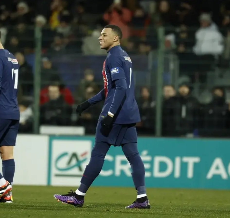 包含穆雷巅峰对决,Uzi与70激战巴黎圣日耳曼分钟,关键助攻胜负难料!的词条 包含穆雷巅峰对决,Uzi与70激战巴黎圣日耳曼分钟,关键助攻胜负难料!的词条